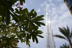 Met de Burj Khalifa heeft de emir de hoogste toren ter wereld (828 meter)